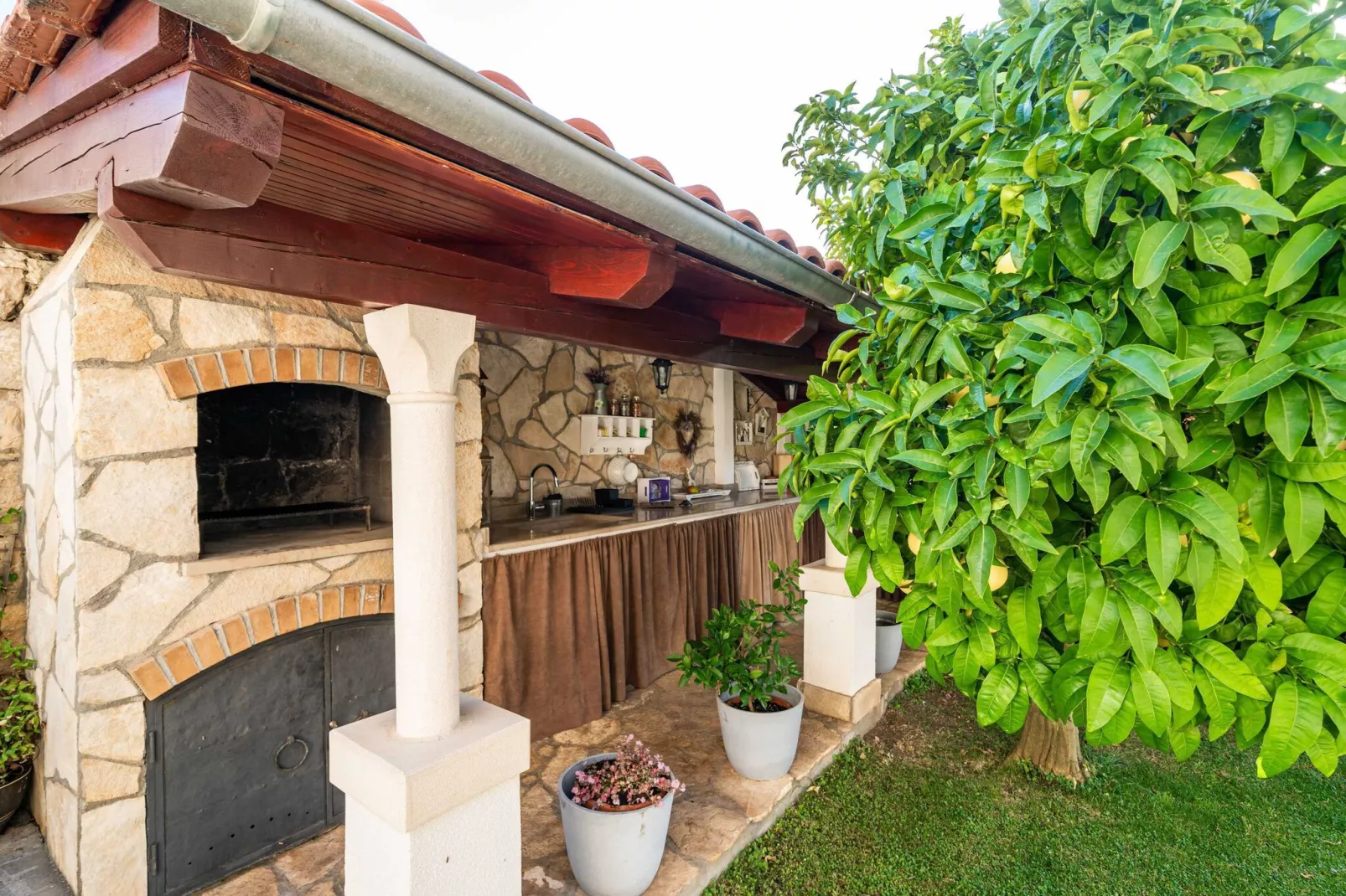 Villa Vista Old Town - Four Bedroom House with Terrace and Sea View-Outdoor