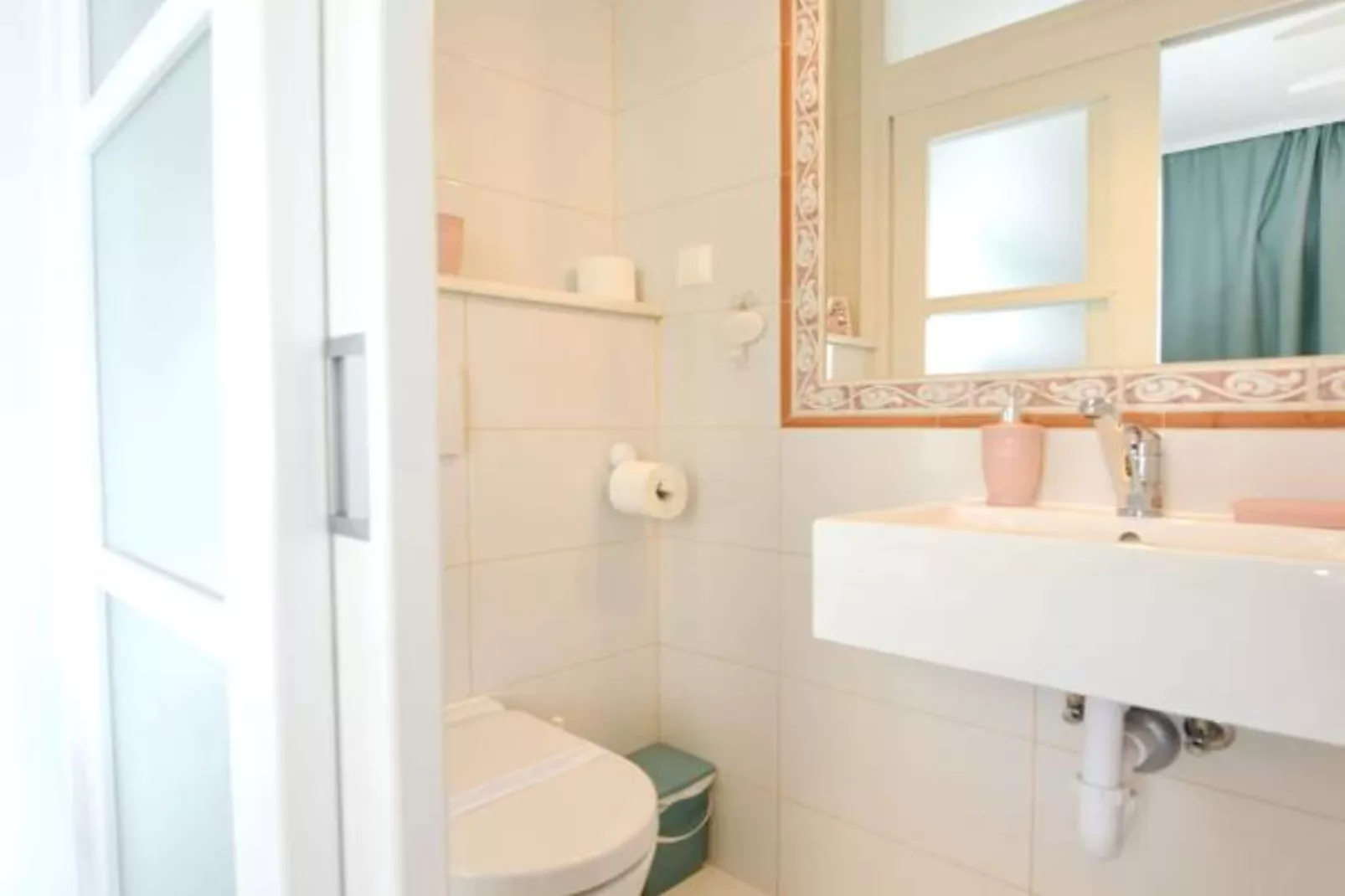Two-Bedroom Apartment (Kadulja)-Bathroom