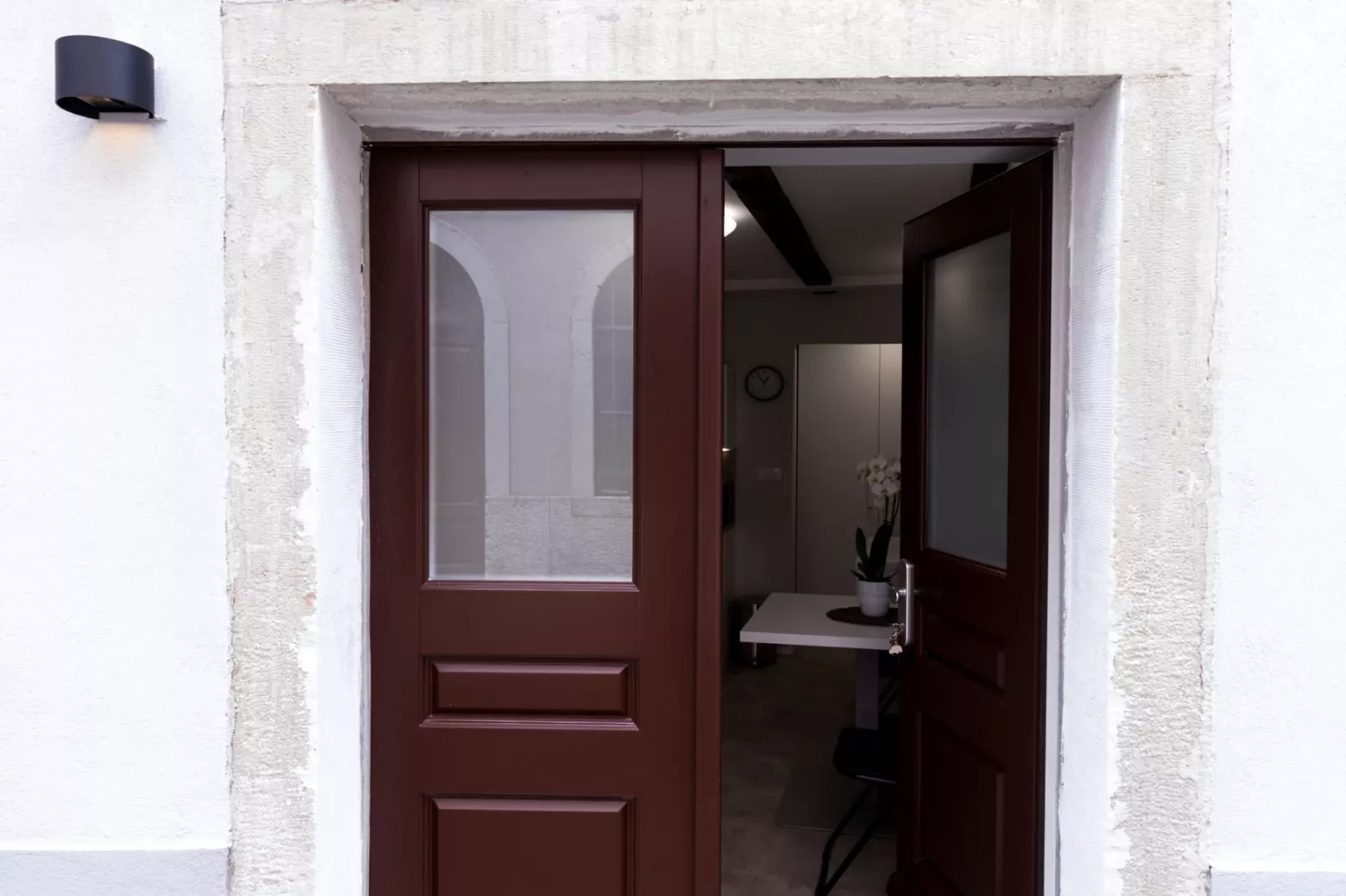 Piran Downtown Chic and Cozy Apartments - Classic One Bedroom Apartment (owner 1.V)