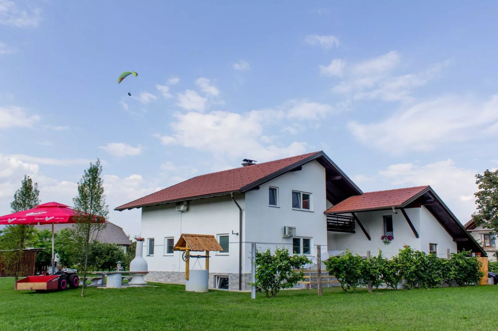 Cozy Holiday Home with Garden, BBQ, and Outdoor Dining Area in Rečica ob Savinji - Two Bedroom Apartment-Im Freien