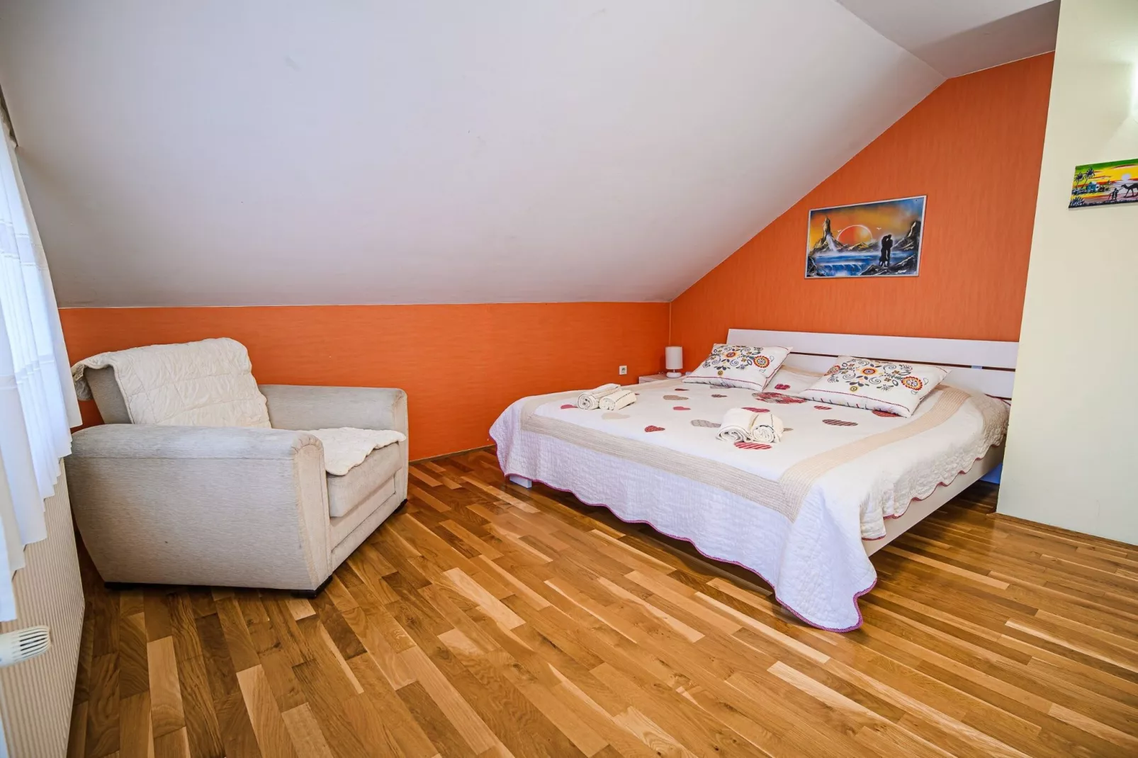 Stunning Rural Holiday Home with Garden and BBQ -  Four Bedroom Holiday Home-Bedroom