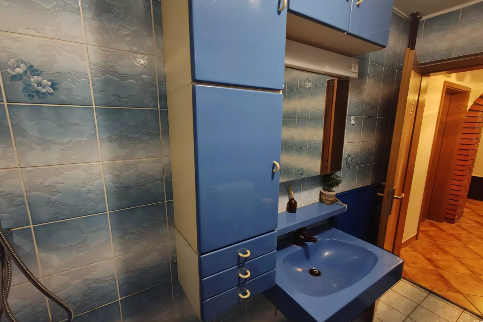 Brezovica Spacious Family-Friendy Apartment - Two Bedroom Apartment with Balcony-Bathroom