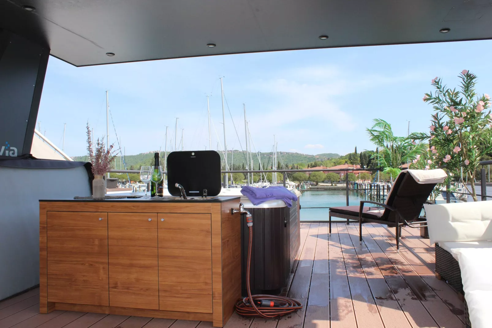 The Seaborn Residence - Two Bedroom Floating House-Swimming pool