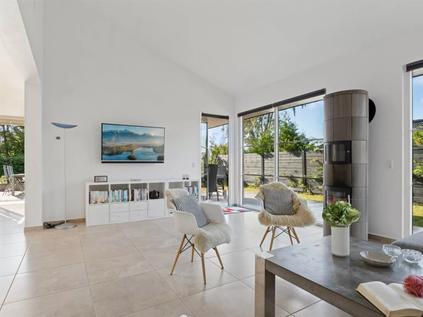 "Alvia" - 1.6km from the sea-Drinnen