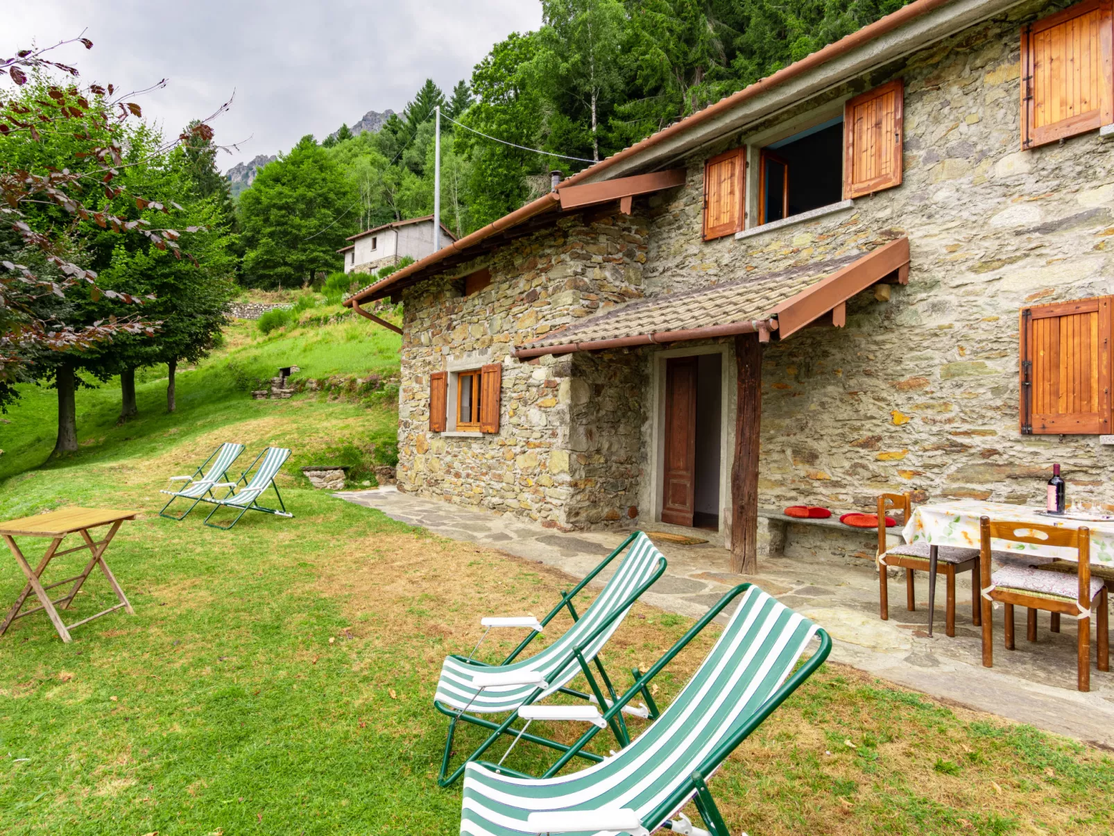 Munt del Nana-Outside