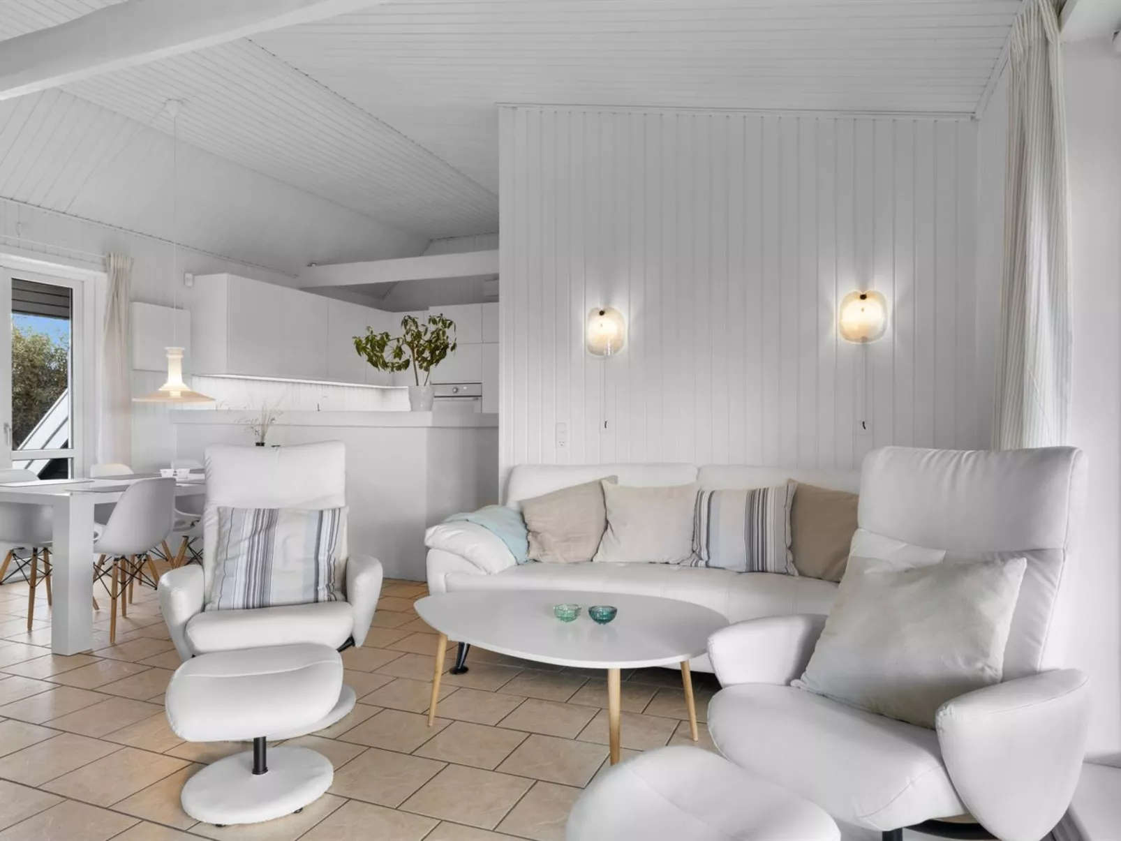 "Rolfkarl" - 250m from the sea-Drinnen