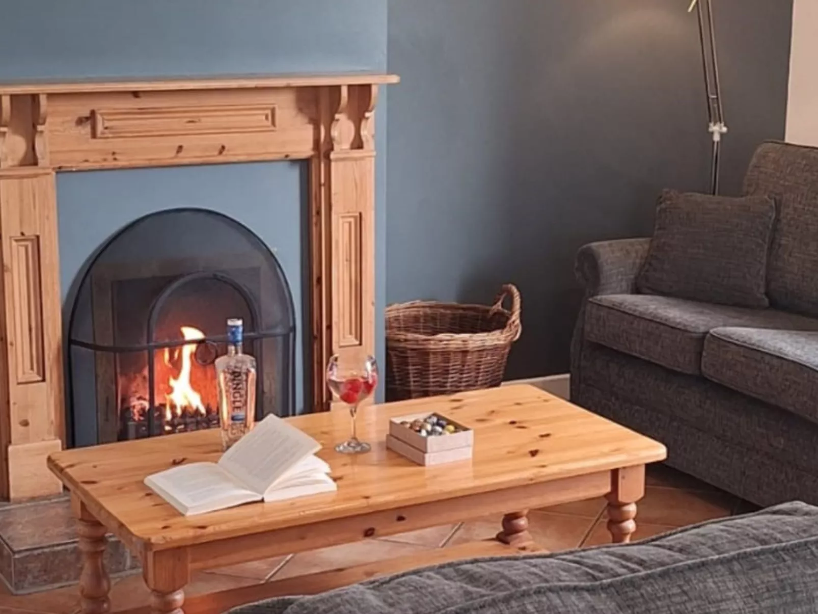 Dingle HC(TR4) No 1 - A-Inside