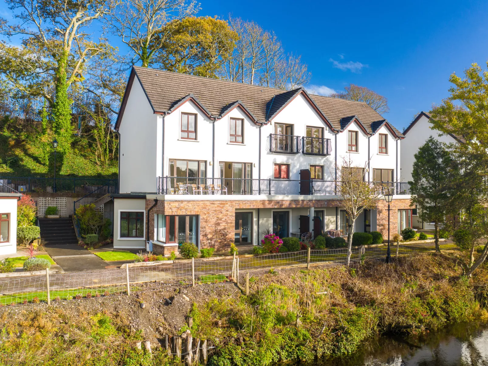 Grove Lodge No 5 (2 Bed)-Dehors