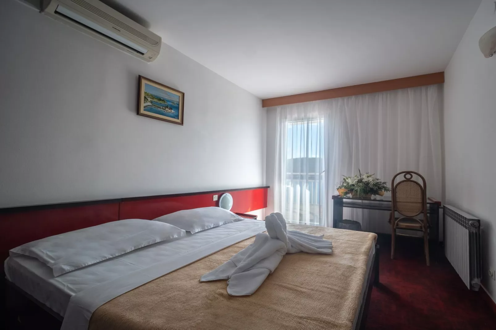 Hotel Issa - Double Room Sea View 8 - Schlafzimmer