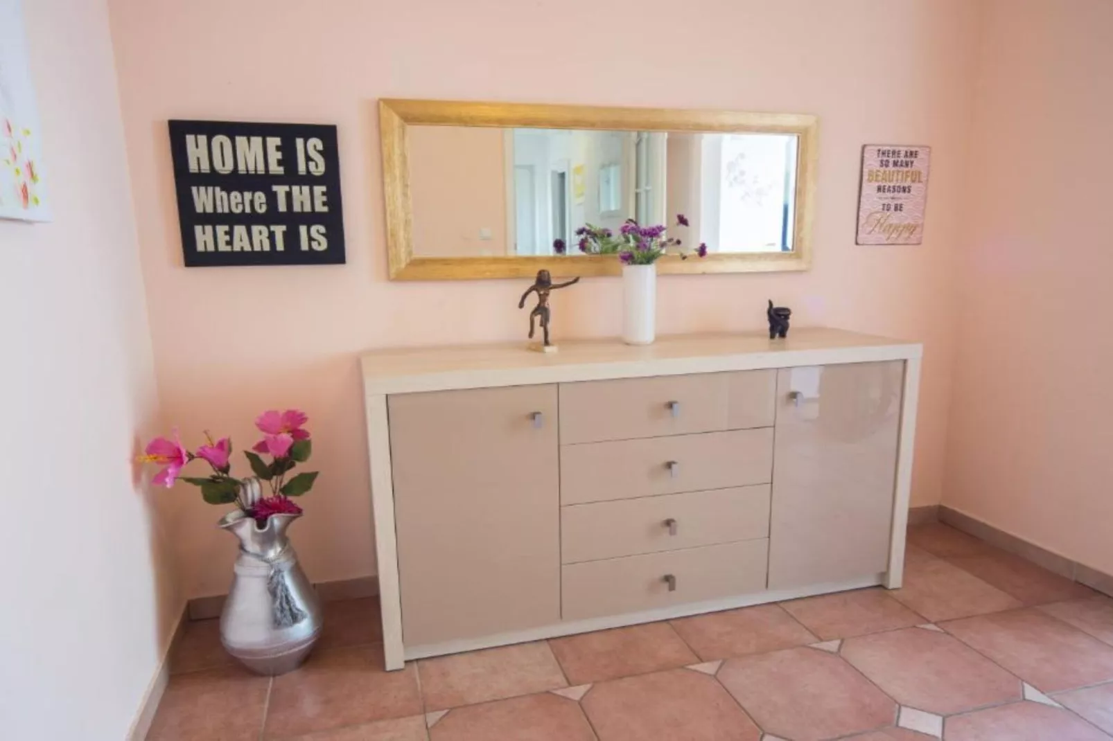 Apartments Melanie - Oprić Hills  Three bedroom apartment with balcony and sea view (A)-Innenbereich