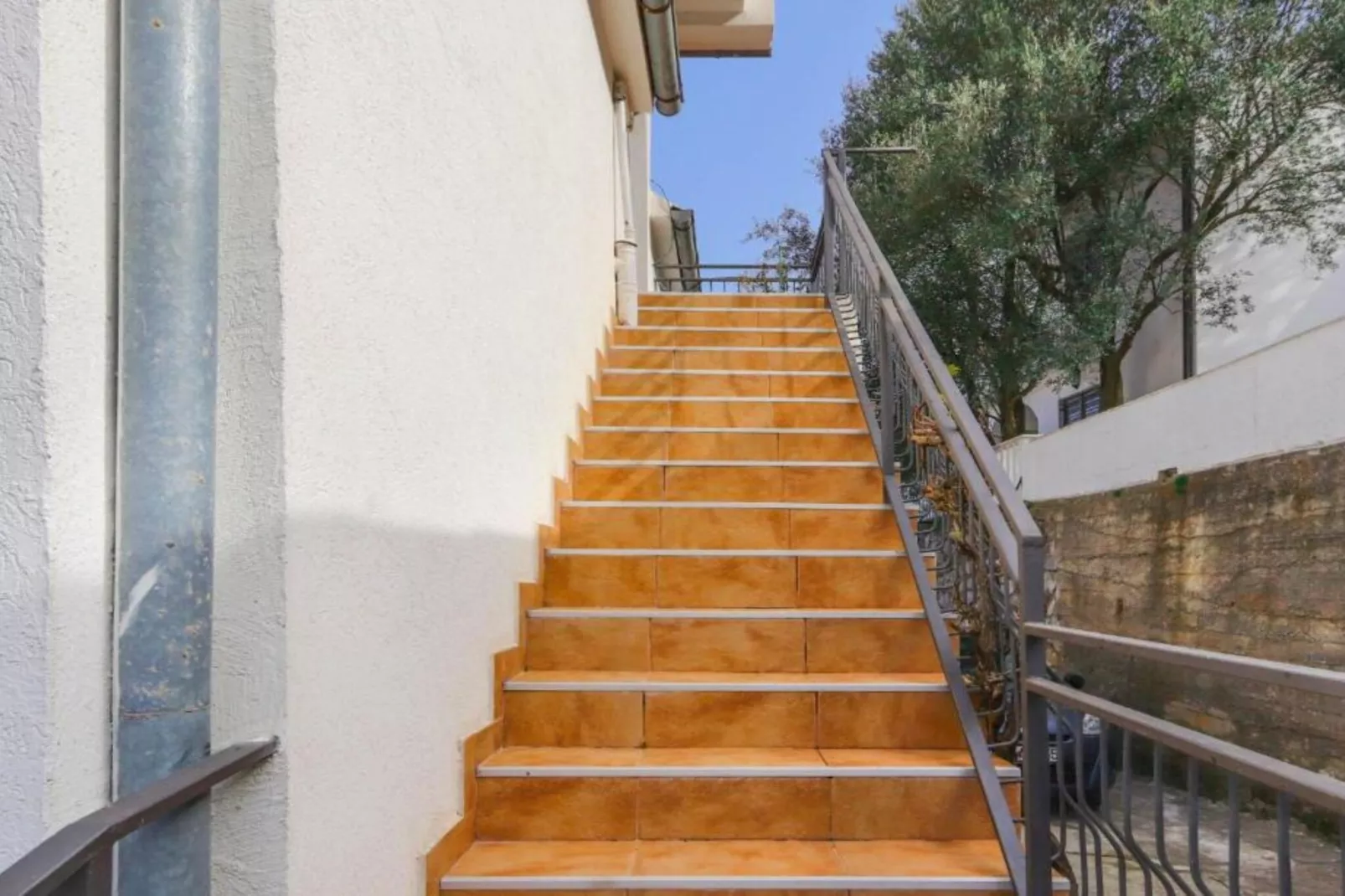 Charming Kotor Bay Retreat Just Steps from the Beach - Two Bedroom Apartment With Sea View-Treppe