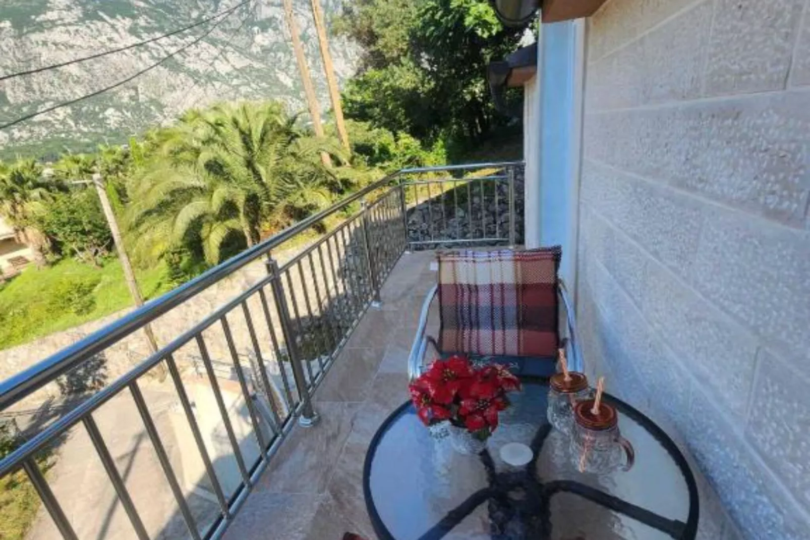 Deluxe City Escape with Modern Comforts & Garage - Double Room-Im Freien