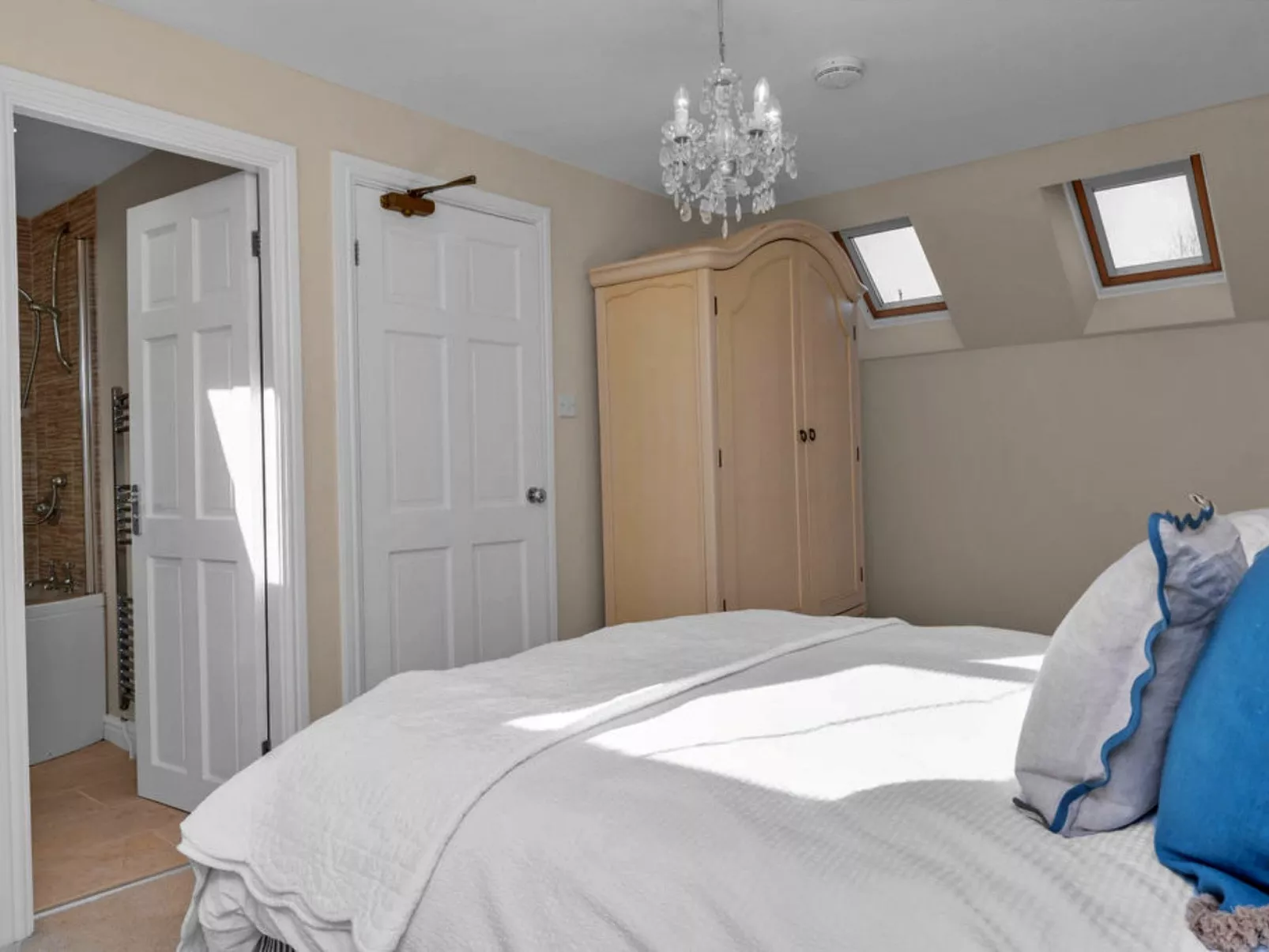 Millfield Farm-Dedans