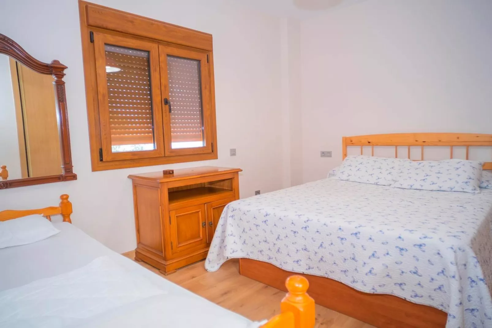 1948- +34601093121-Chambre