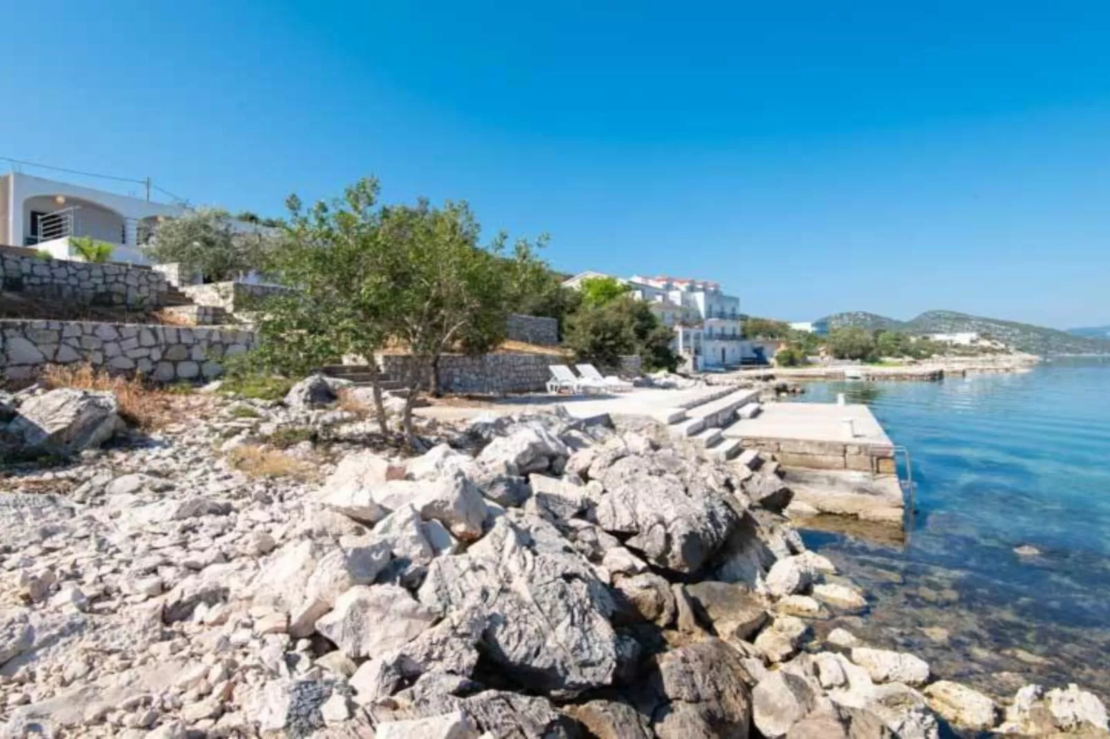 Spacious and Cozy Seafront Apartments - One Bedroom Apartment with Terrace and Sea View-Outdoor