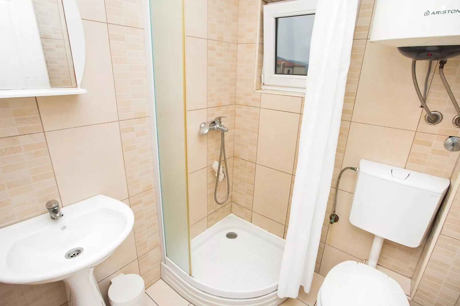 Perfect Budva Stay Near the Sea & Aqua Park - Comfort Triple Studio 1\/1 1-Bathroom