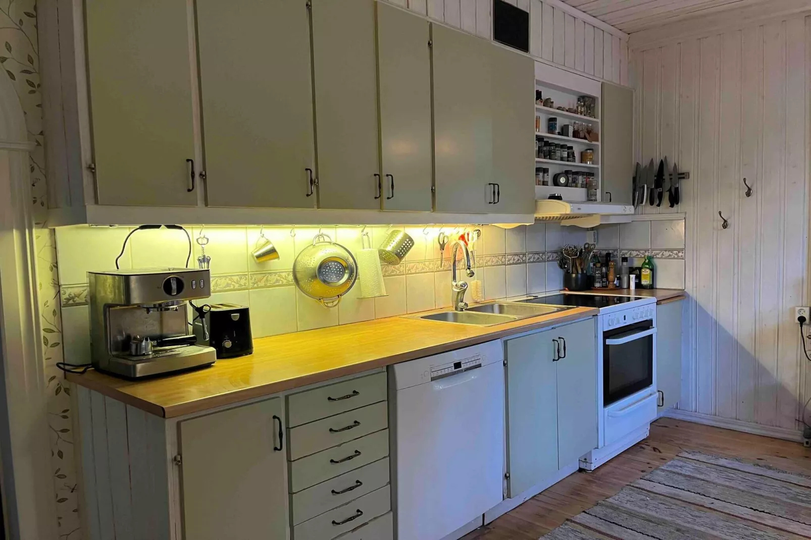 Historic Country Home in Alberga-Indoor