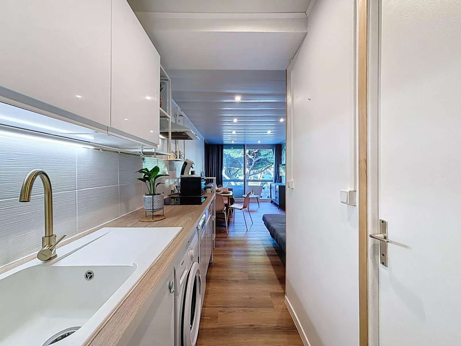 Le Saint Clair-Inside