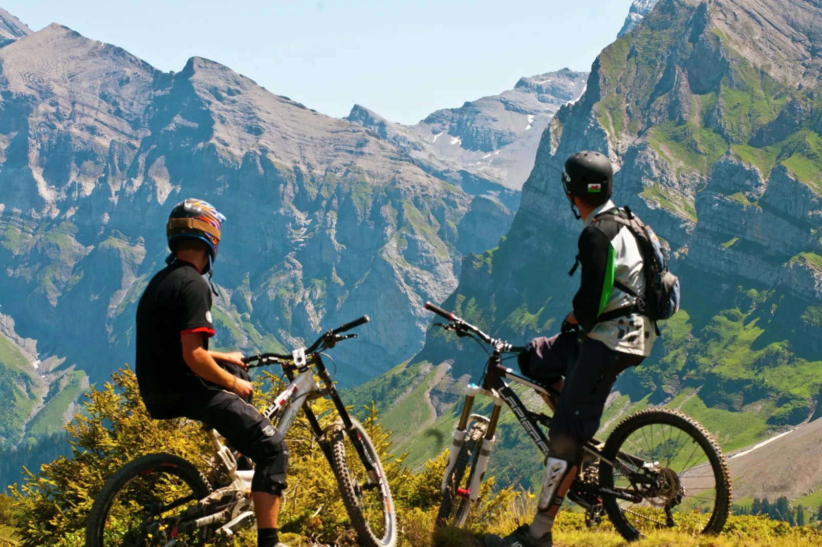 Les Sorbiers-Areas within 20km in summer