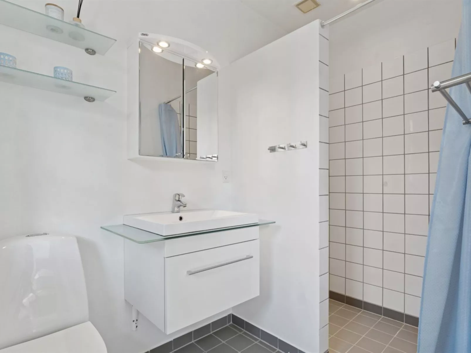 "Domi" - 1.3km from the sea-Dedans