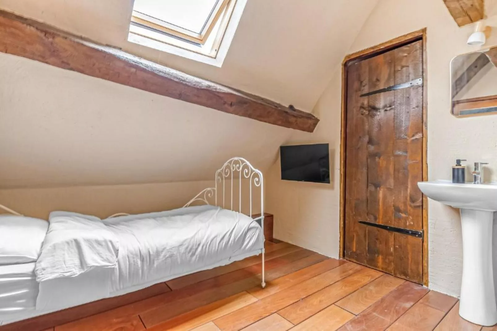 Chateau Feny-Bedroom