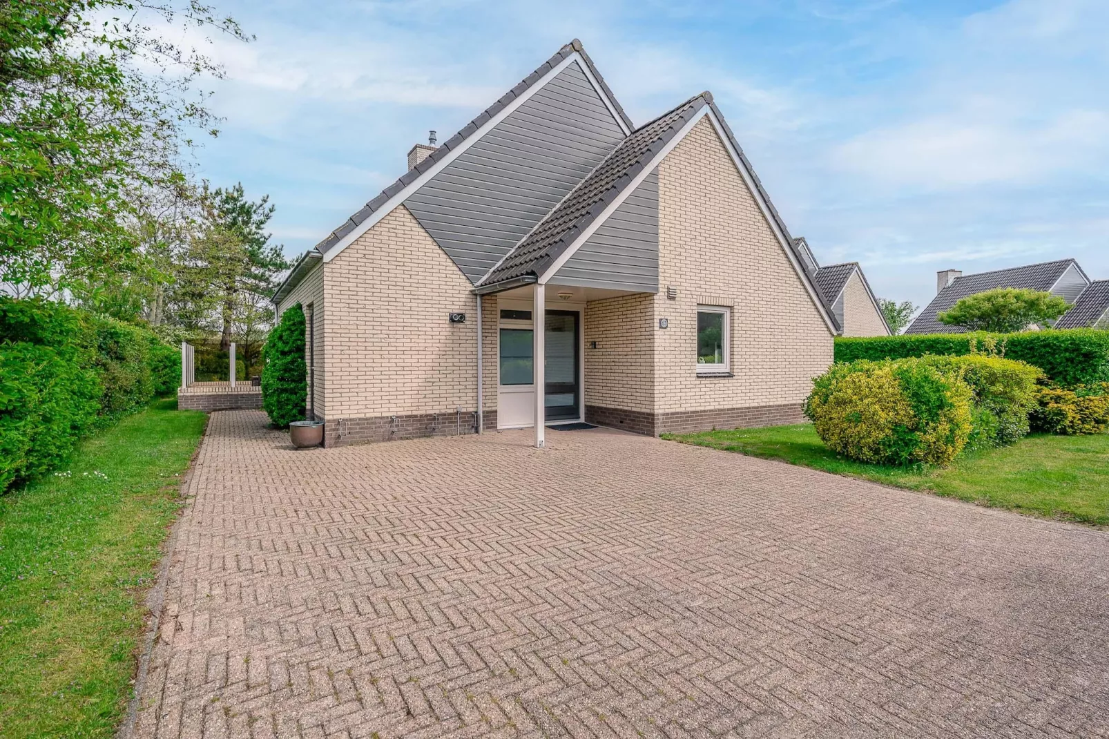 Kamperfoelie 63-Extérieur été