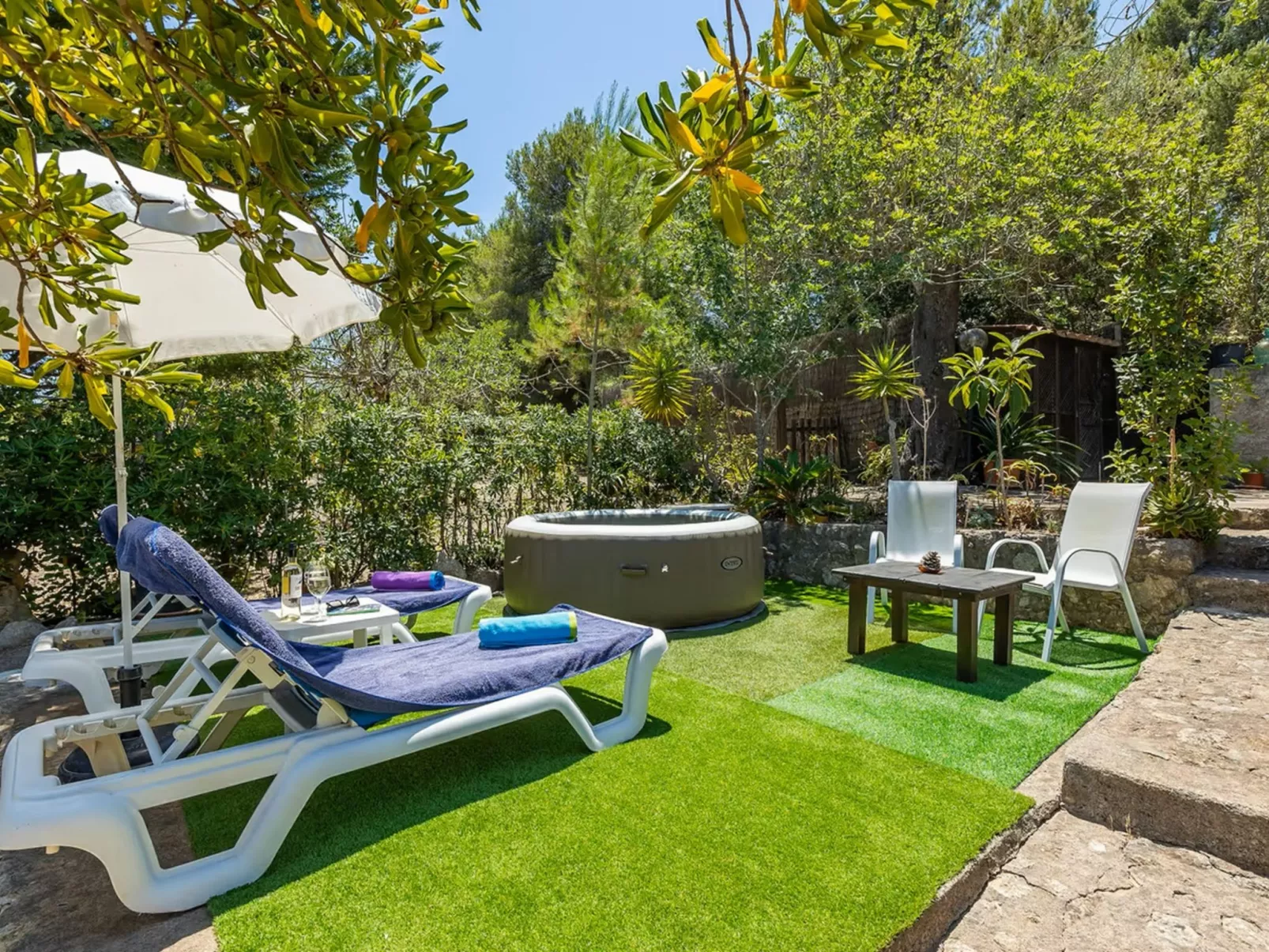 La Salve Can Jordi-Outside