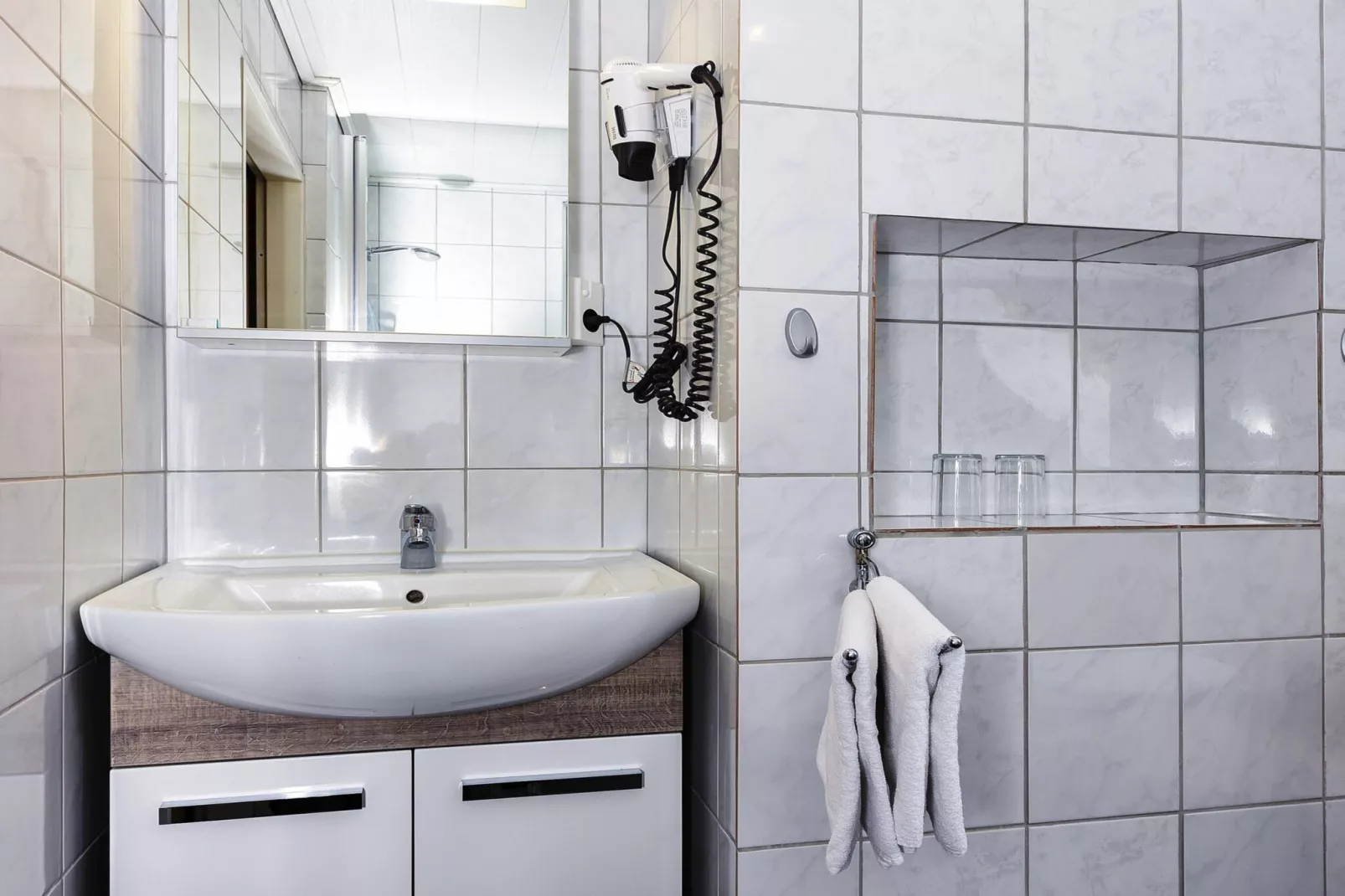 Deichblick Haus Hafeneck-Bathroom