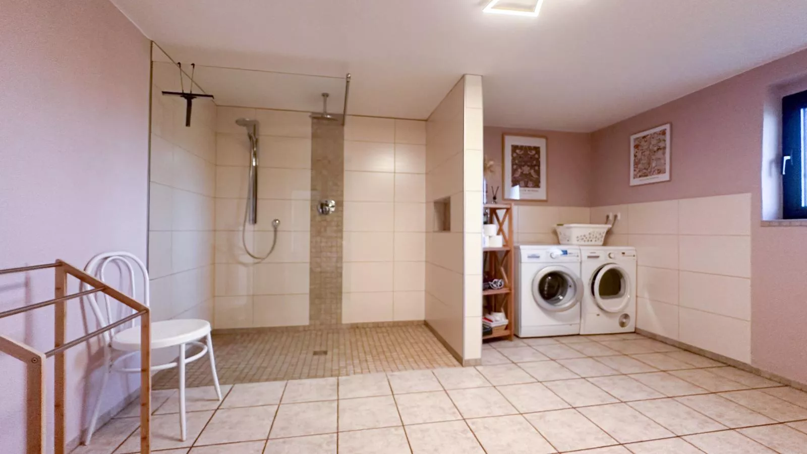 Eifelleben Kleinlangenfeld-Bathroom