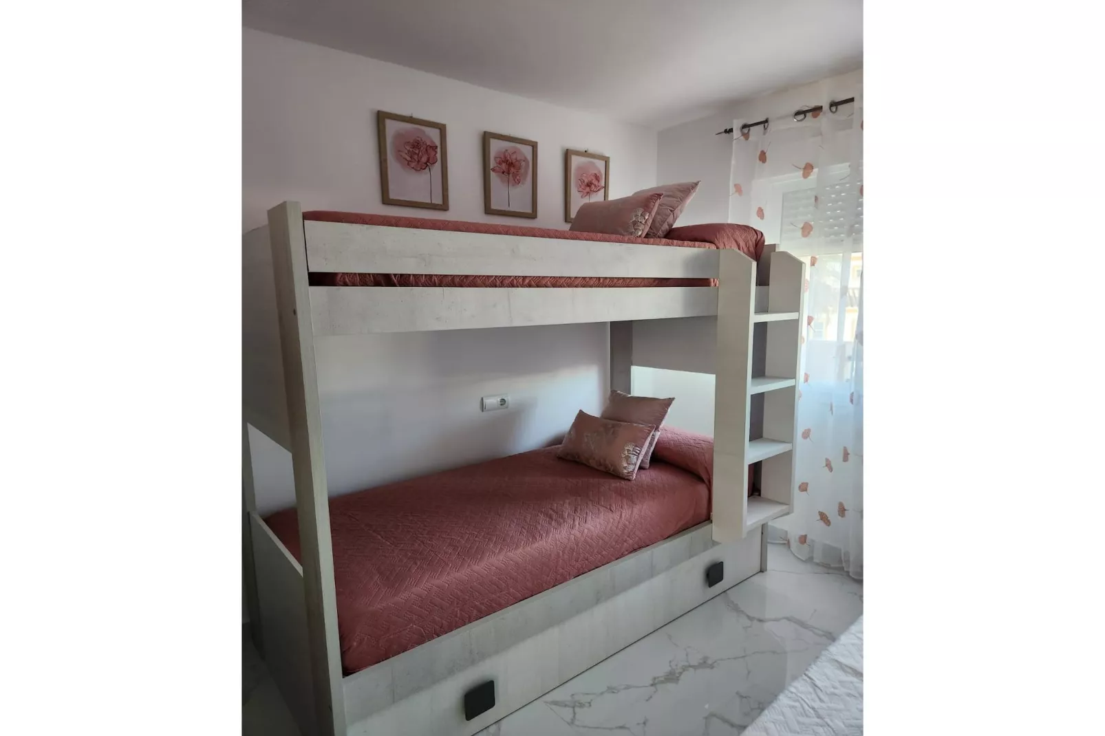 CT 339 AL - Faro's Paraiso de Vera Apartment-Bedroom