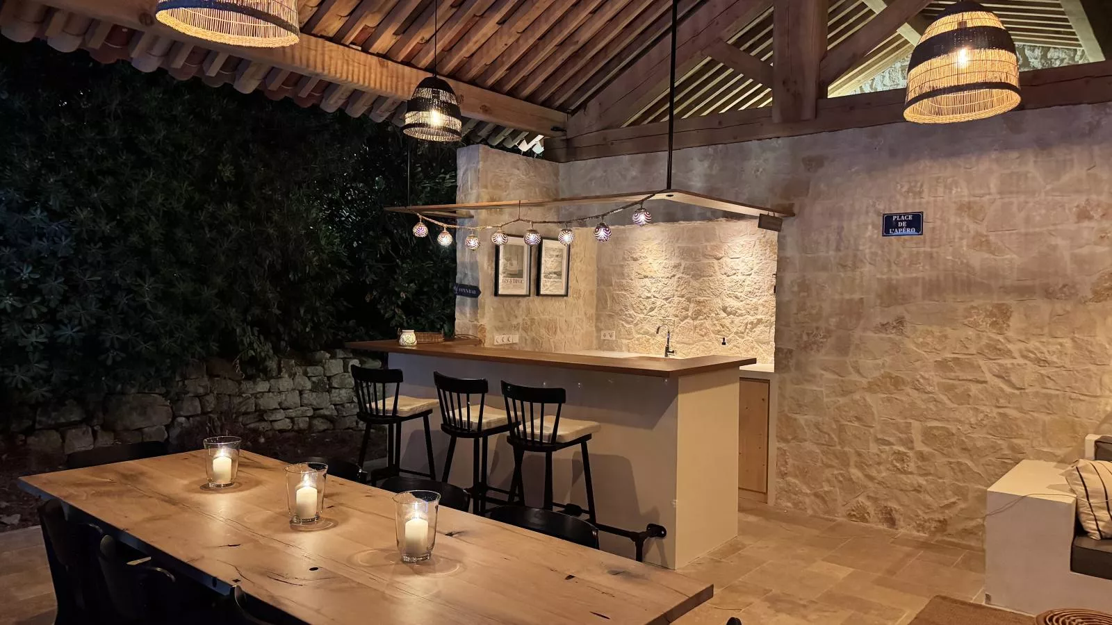 Les Palmiers-Terrace balcony