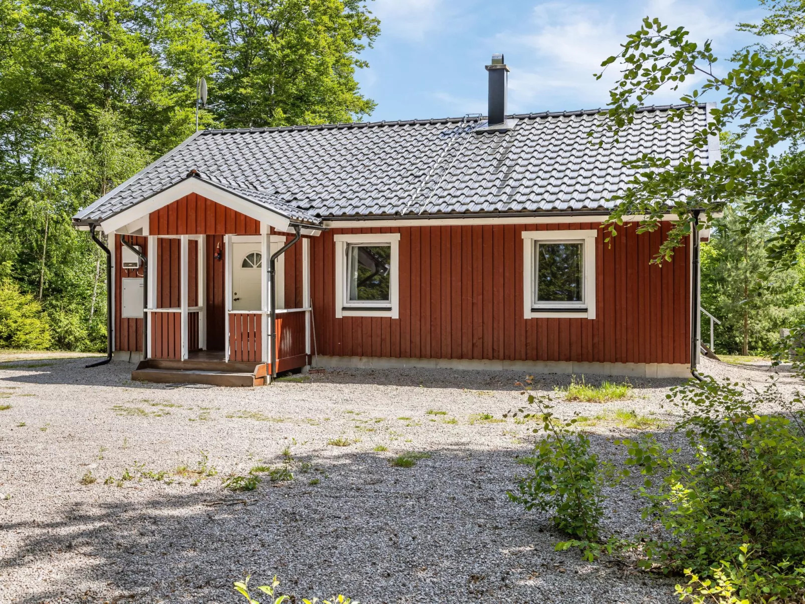 Erikstorp 143-Outside