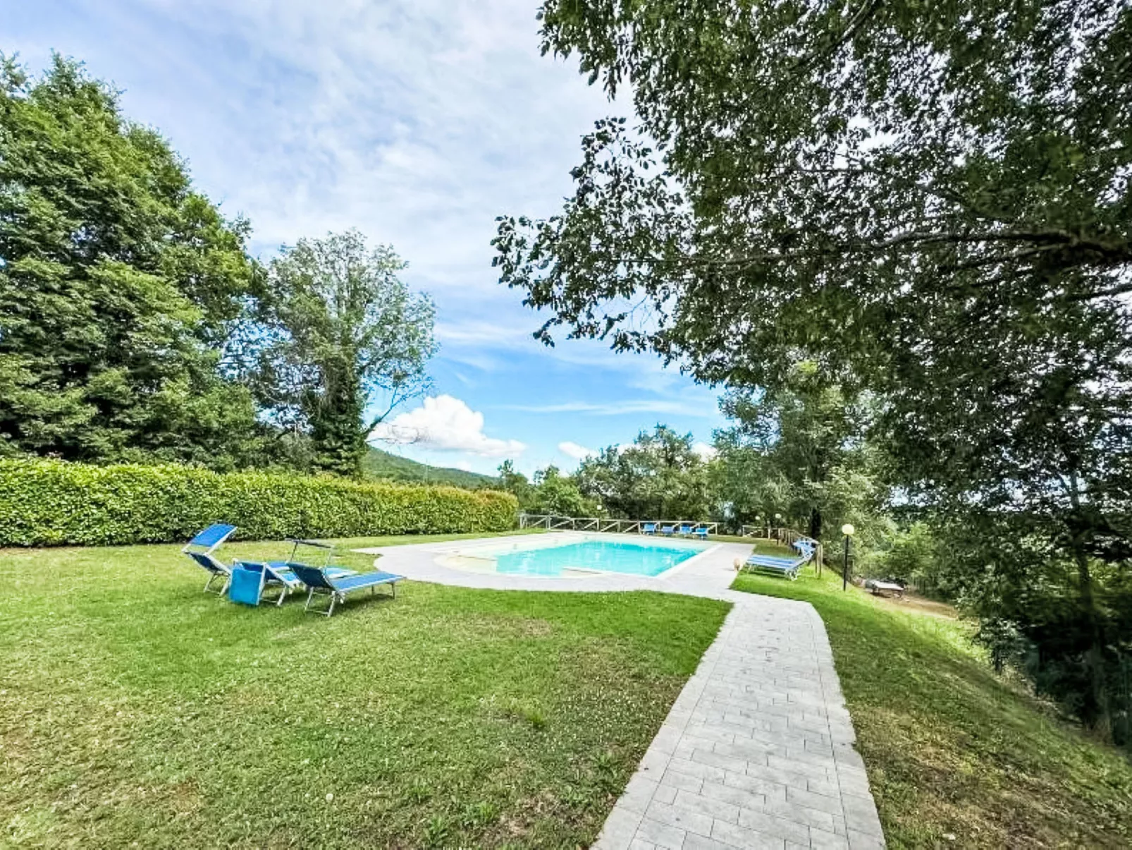 Il Frassino del Borgo di Ghiora-Outside