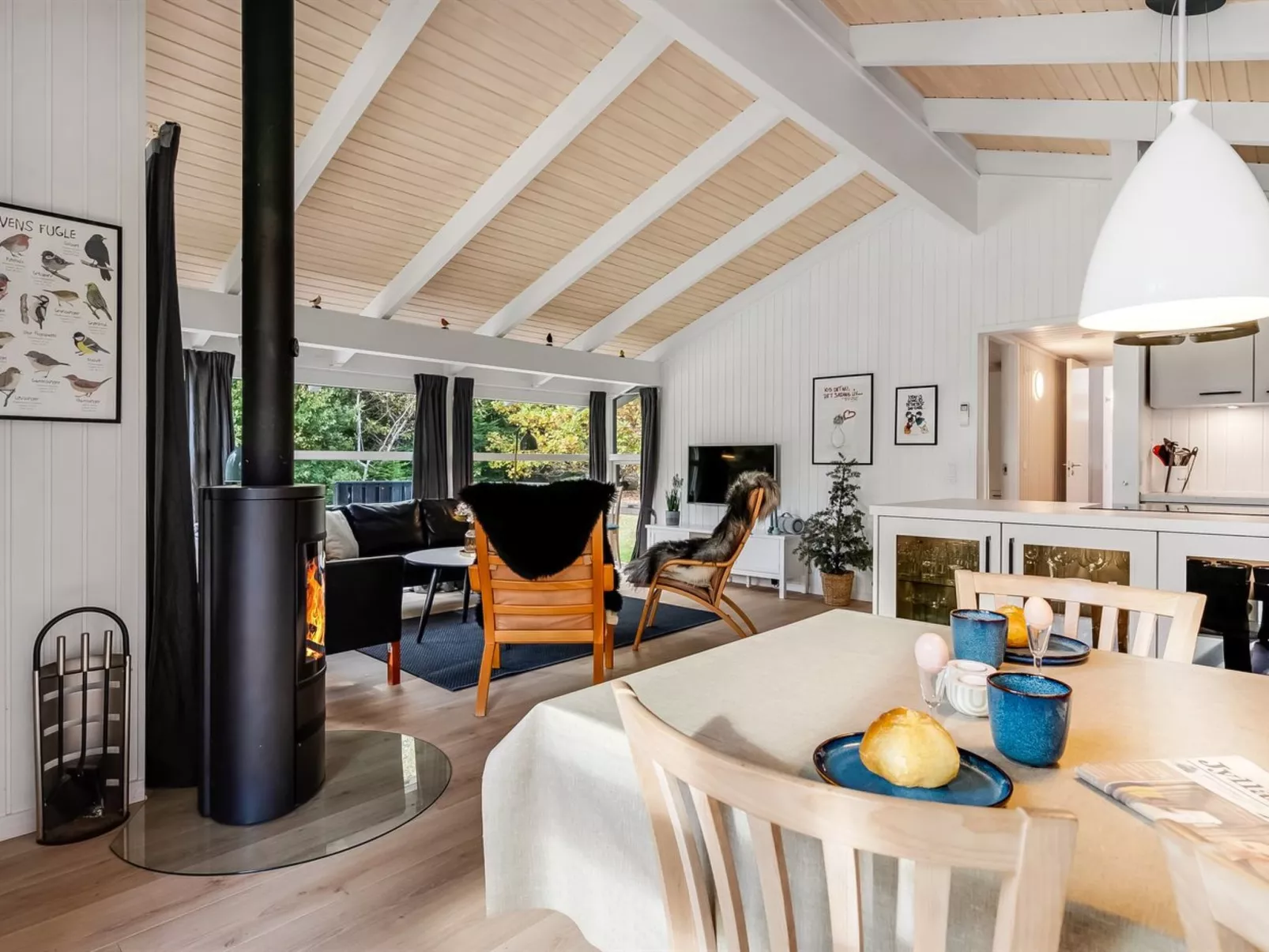 "Edvard" - 300m from the sea-Dedans