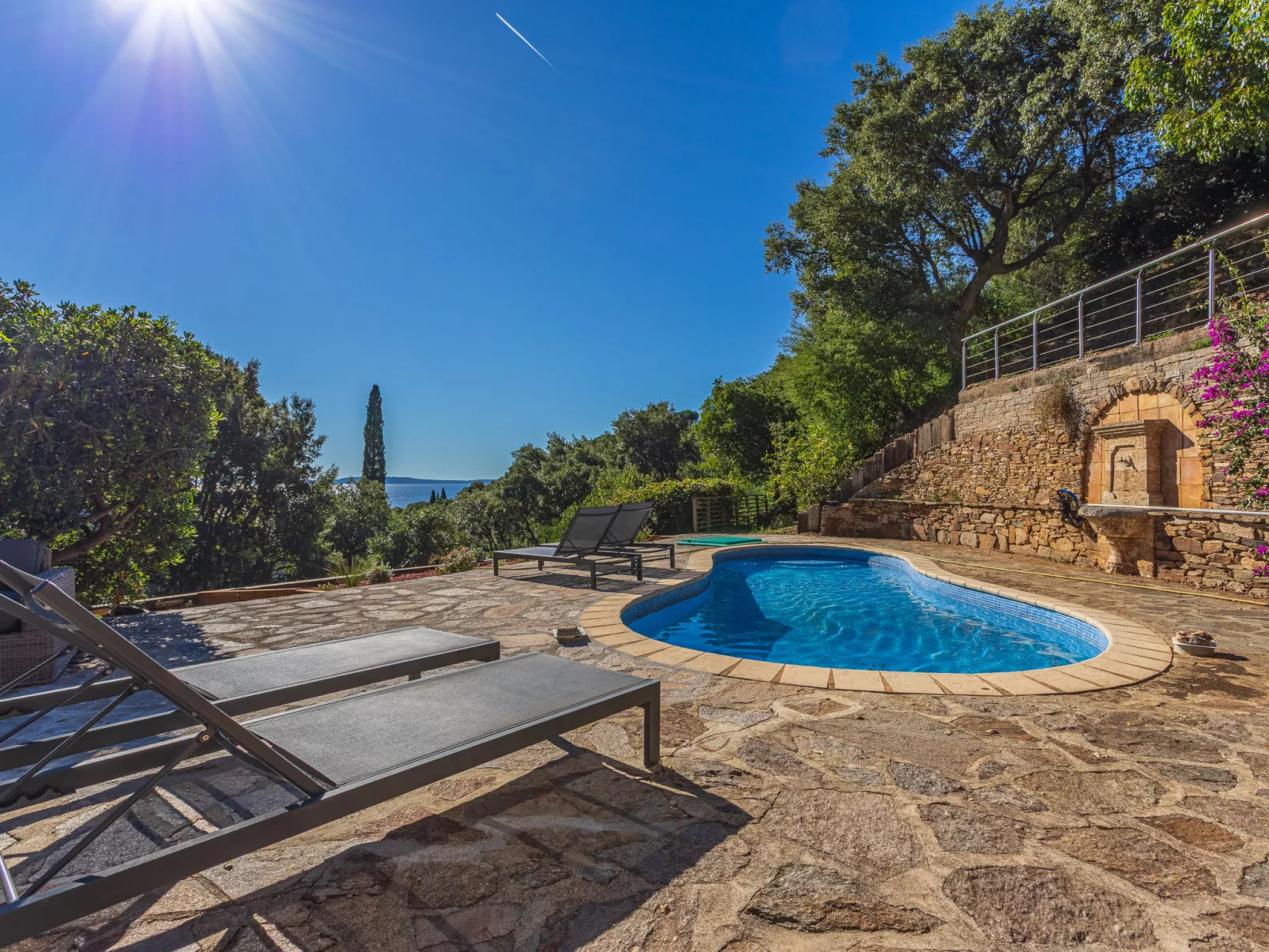 Villa du Canadel-Outside