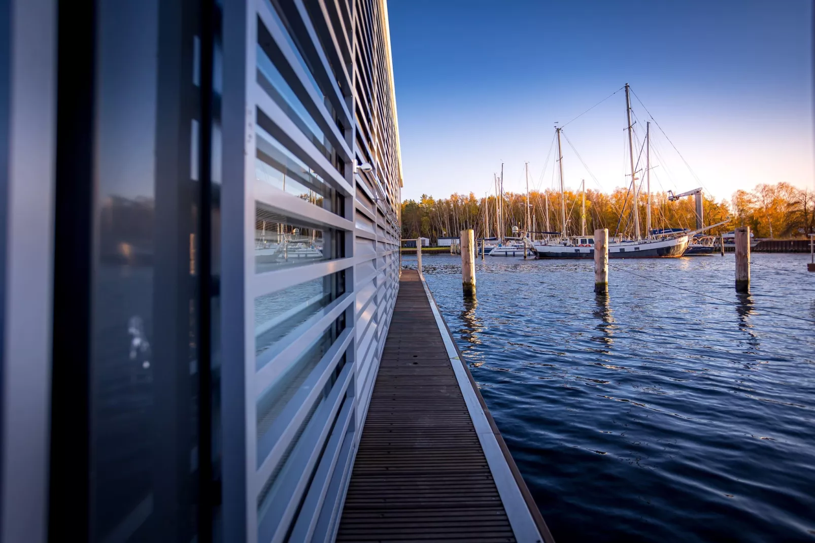 Hausboot in Peenemünde-Extérieur été