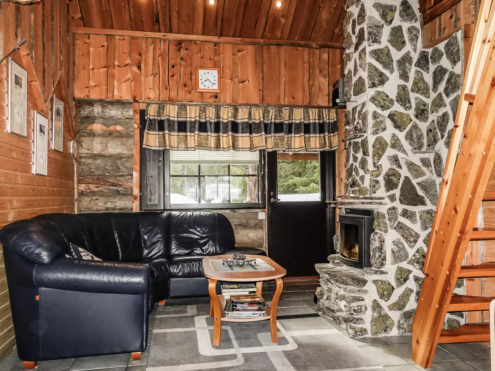 Kantapää d3-Dedans