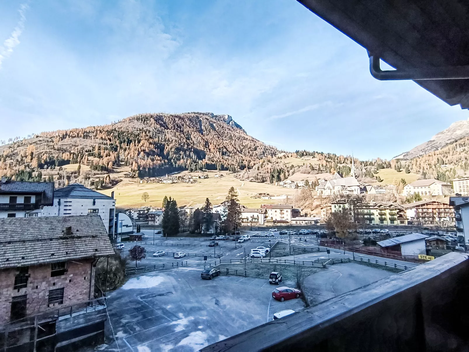 Nuccia Navalge-Outside