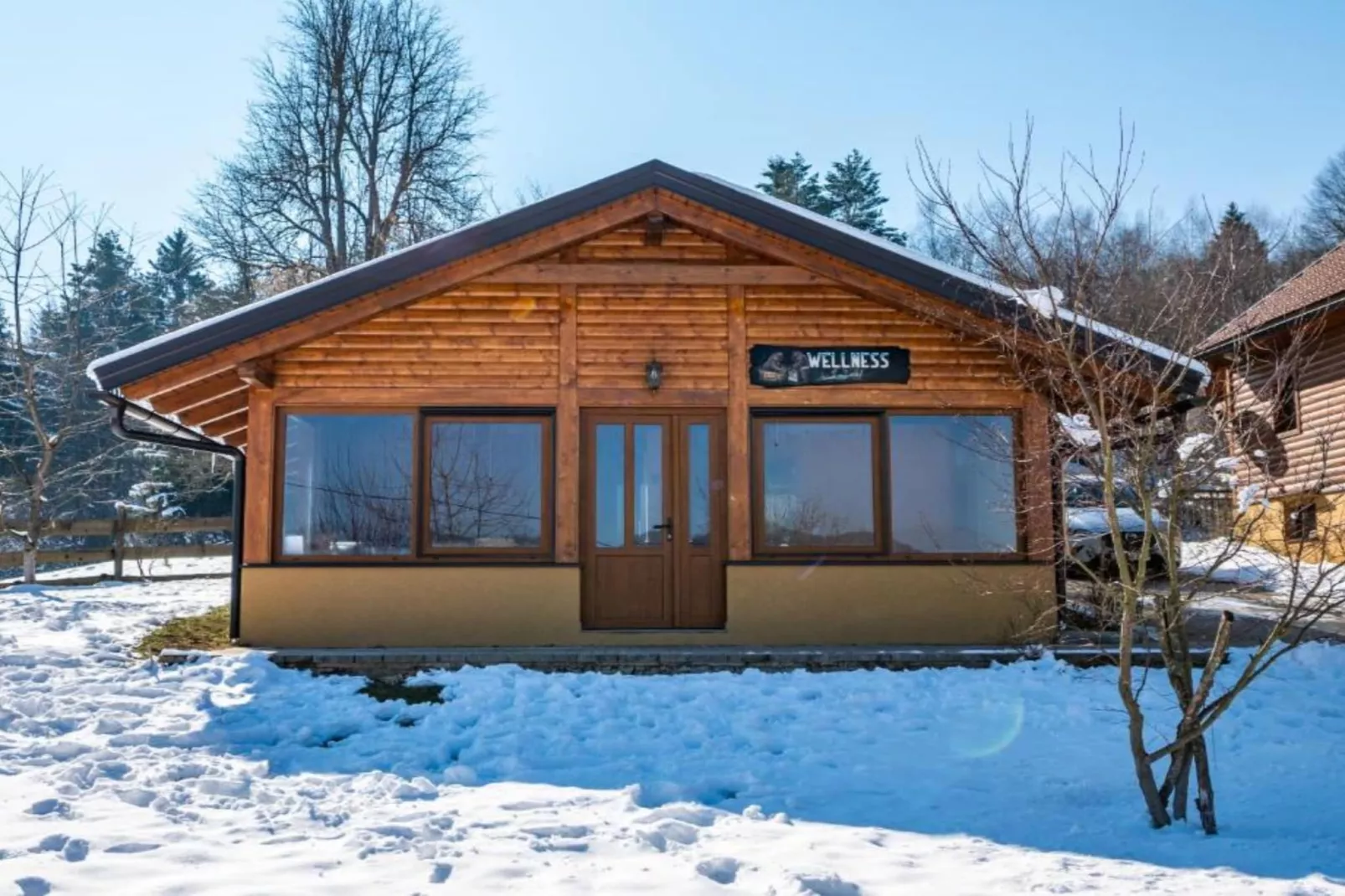 Brezova Poljana Lodge with Sauna and Hot-Tub - Five Bedroom Holiday Home-Extérieur