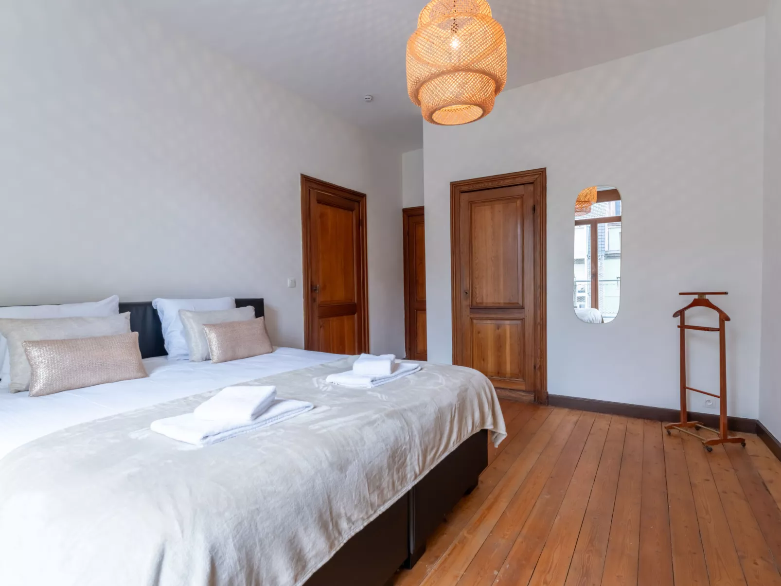 Notre Refuge - Your Belle Époque Escape-Dedans