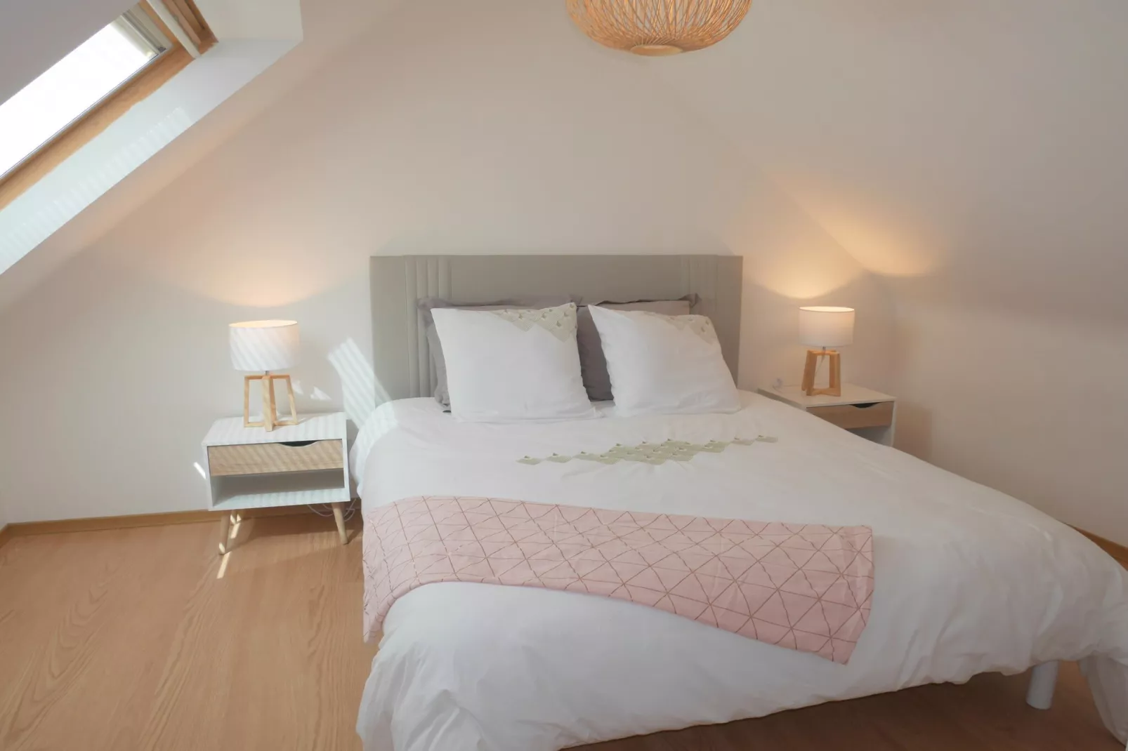 Komfortables Ferienhaus in Douarnenez-Tréboul-Schlafzimmer