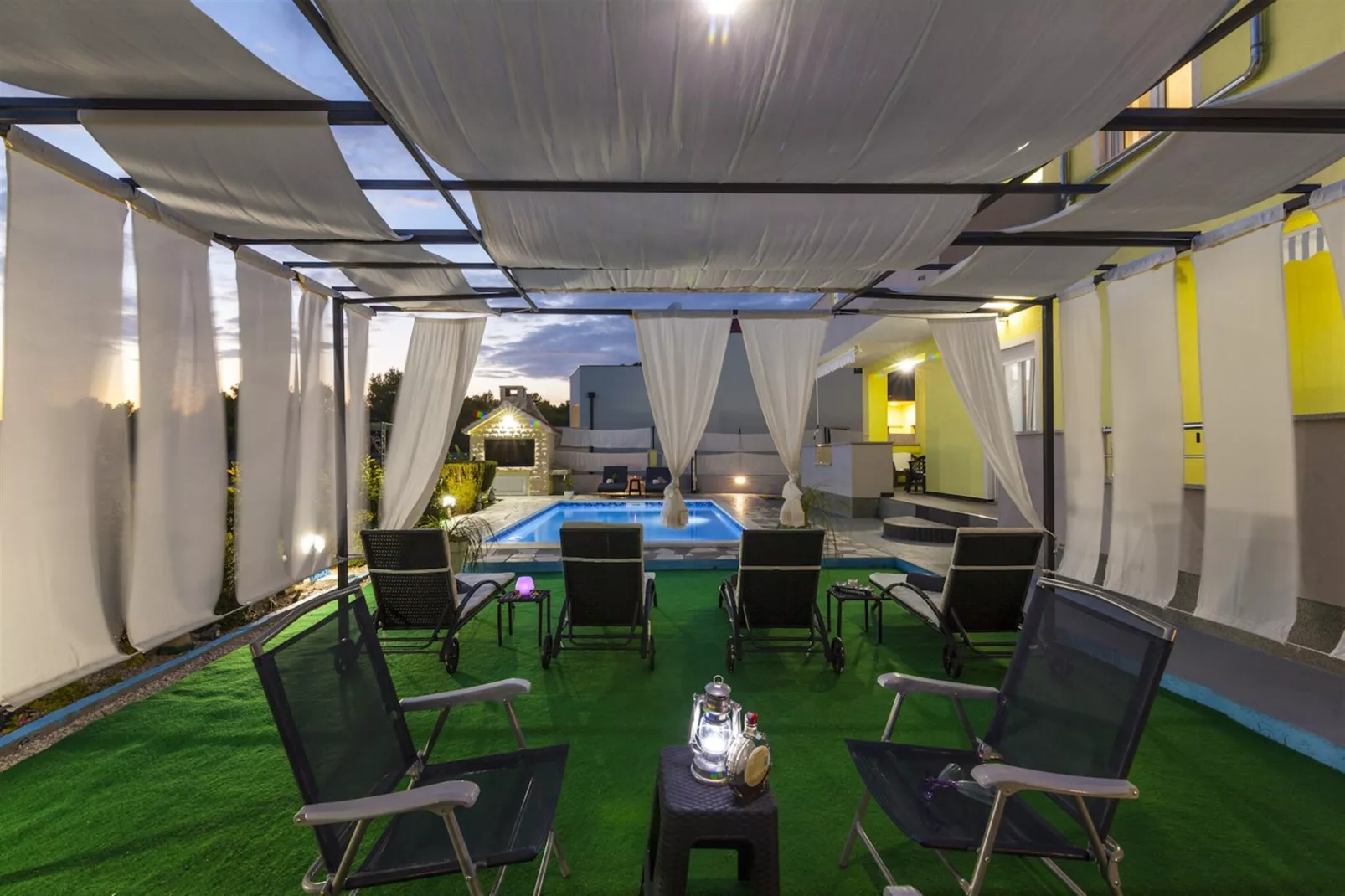 Sea view Villa Brodarica-Schwimmbad