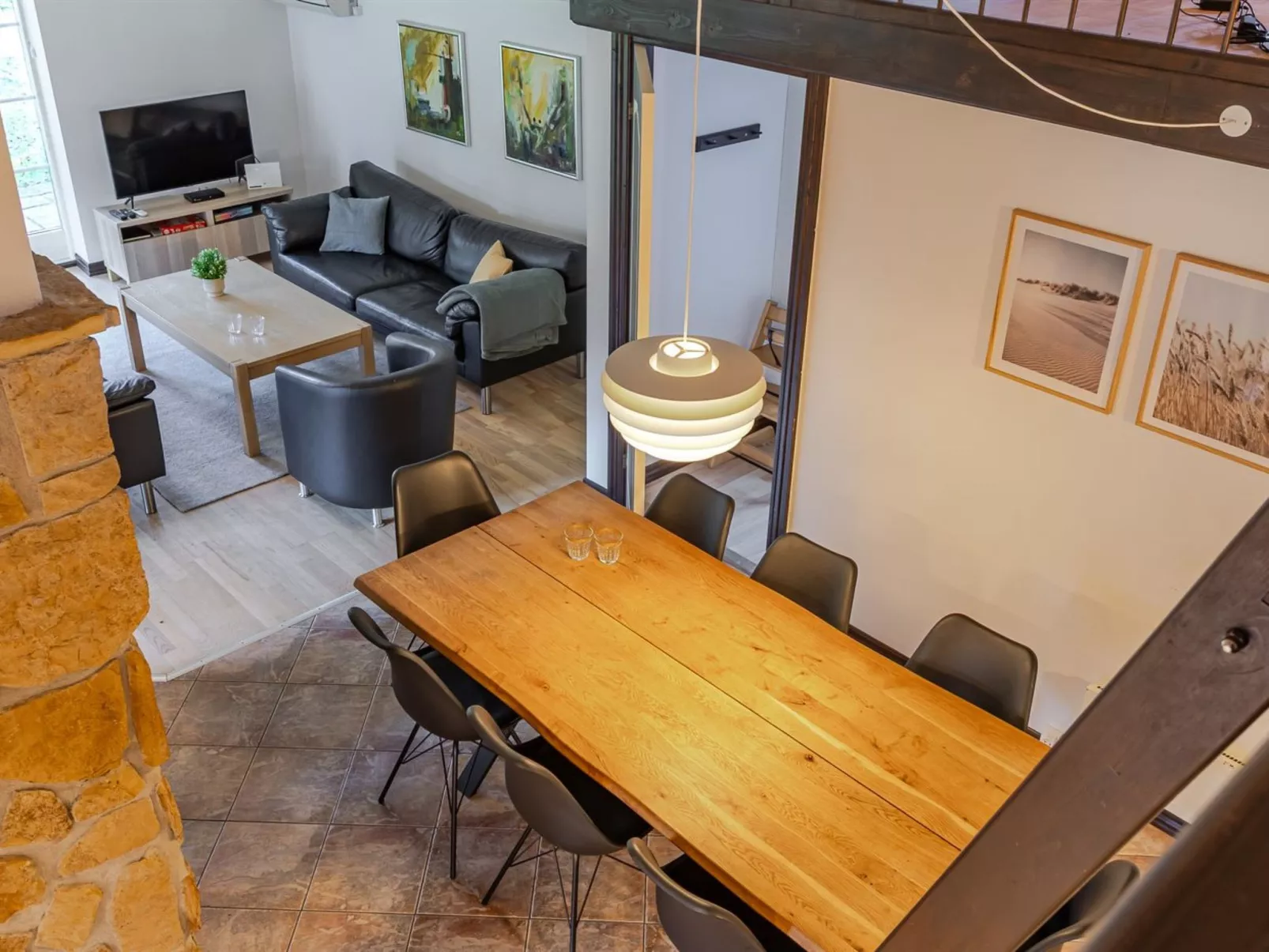 "Ørger" - 30km from the sea-Drinnen