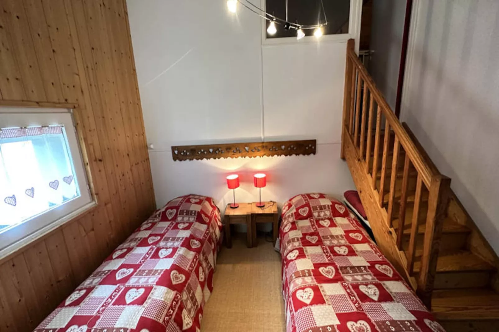 Appartements à Saint Jacques Des Blats-Nicht zugeordnet