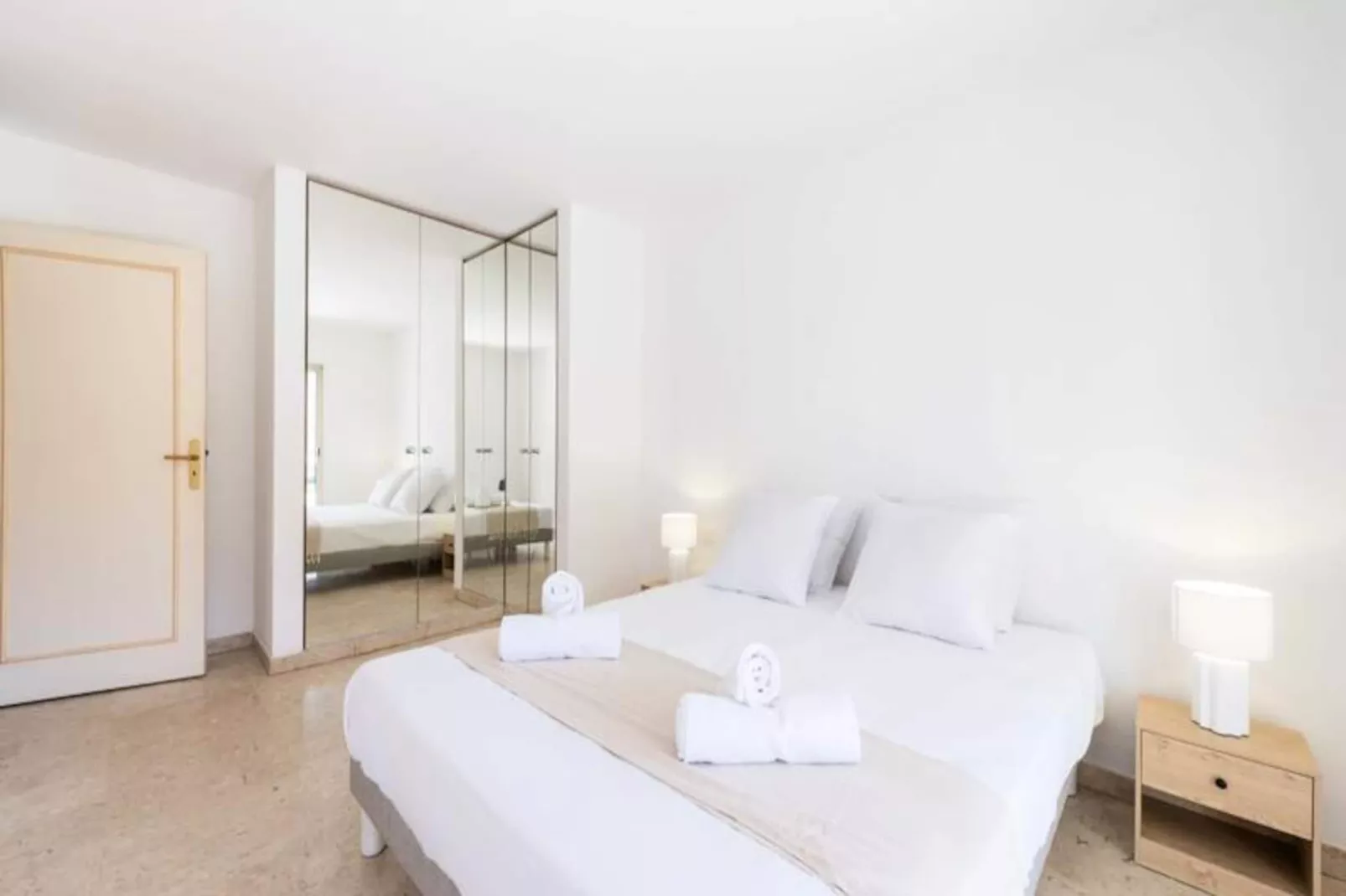 Résidence 2p Résidence Avec Piscine Et Garage, Proche Croisette-Non tagué