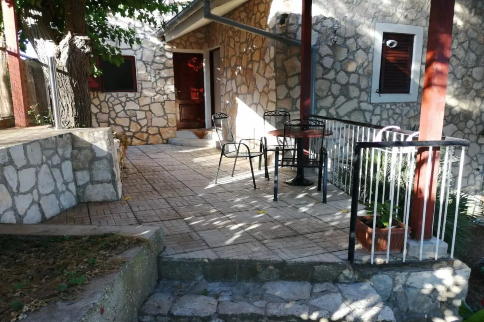 Apartmani Green Oasis - One Bedroom Apartment with Terrace and Sea View-Outdoor