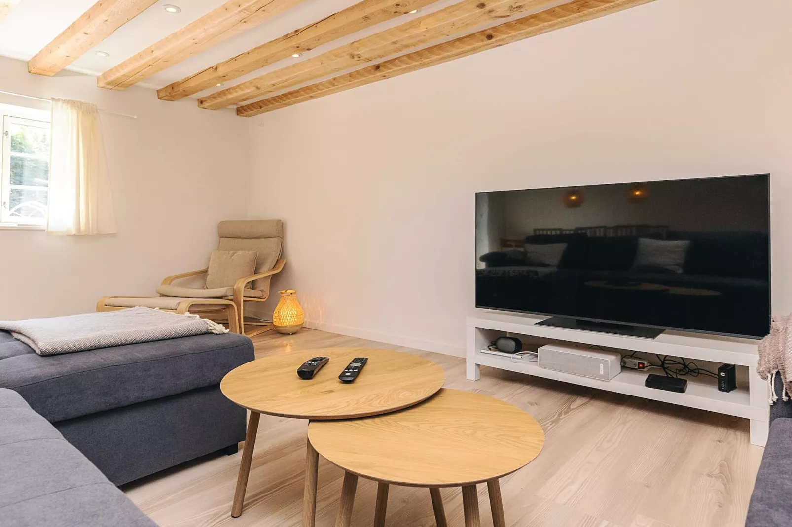 Idyllisches Reetdachhaus-Ruckzugsort-By Traum-Innenbereich