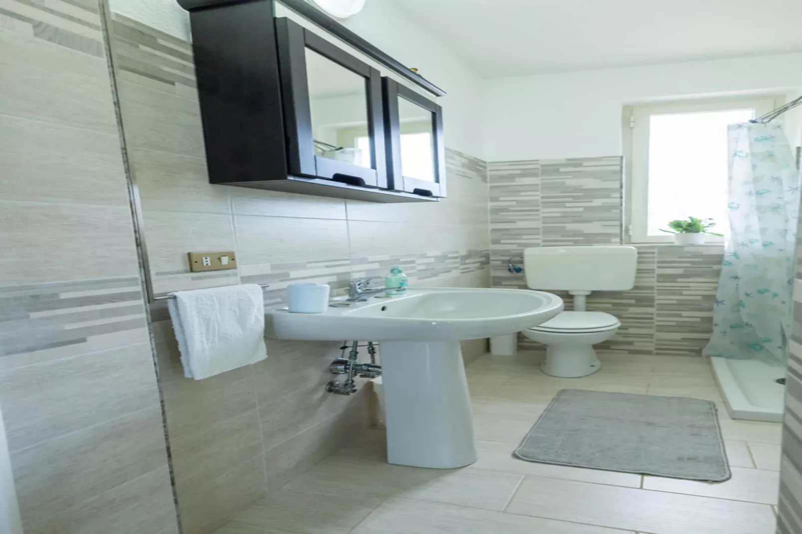 Ferienhaus Casa Mamma Maria Francavilla di Sicilia-Badezimmer