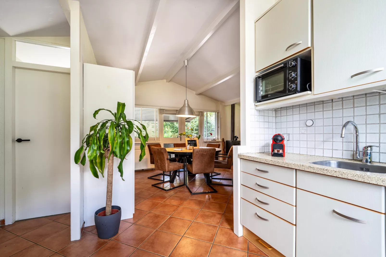't Voortsche Boshuys-Kitchen