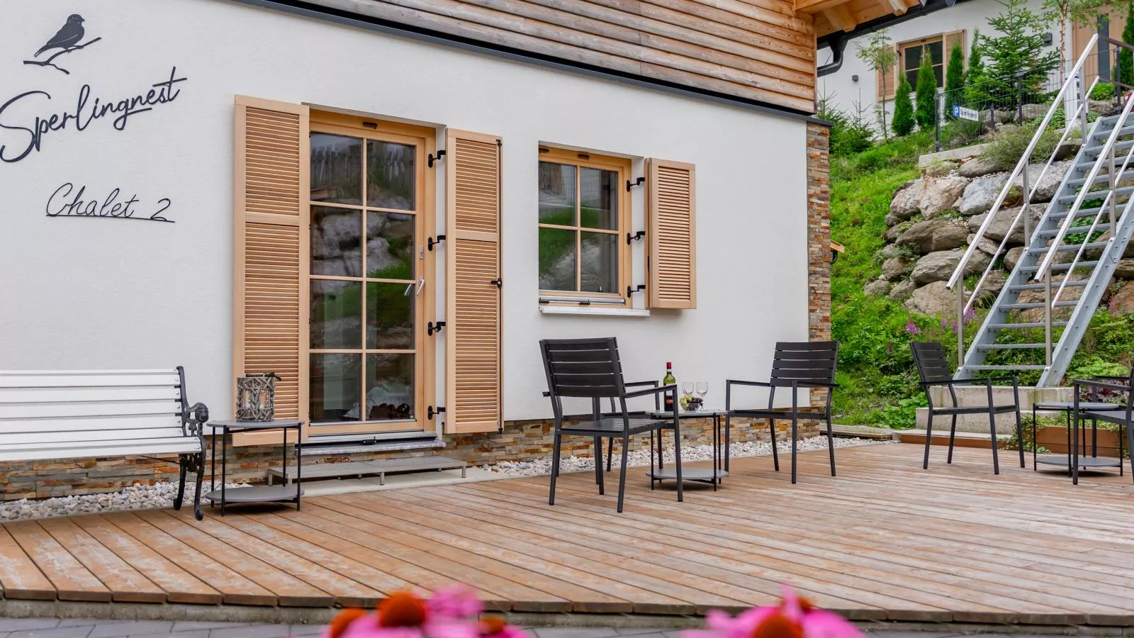 Sperlingnest-Außenbereich Sommer